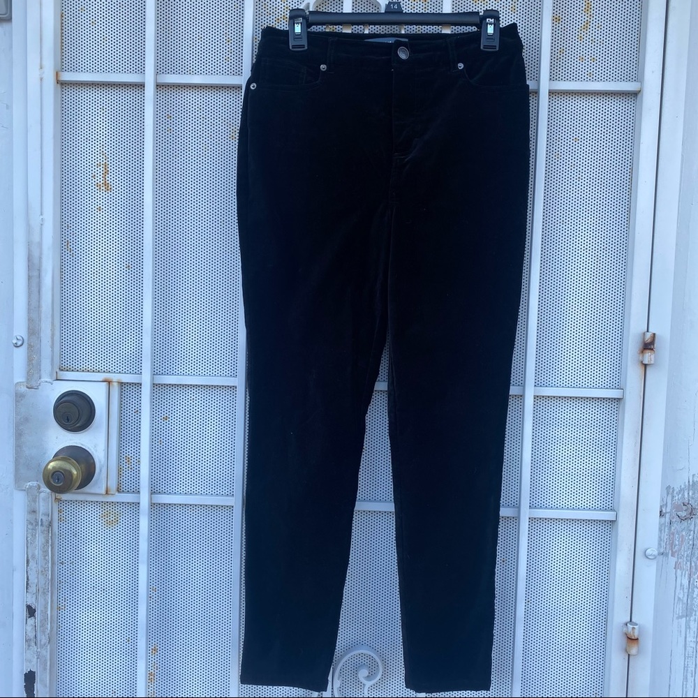 Modcloth womans size 6 jeans 27” inseam black velour fabric Tapered Leg Stretch